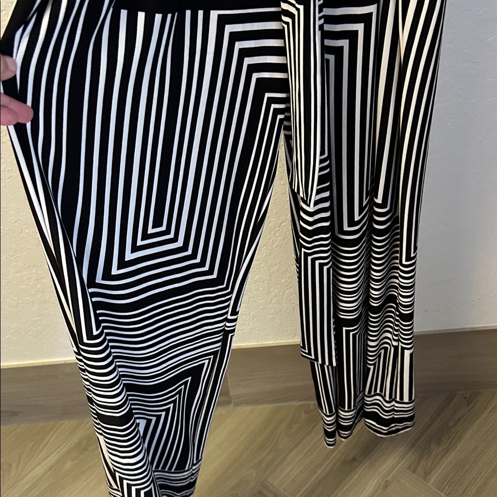 INC International Concepts Black and White Geometric Jumpsuit - Picture 5 of 6